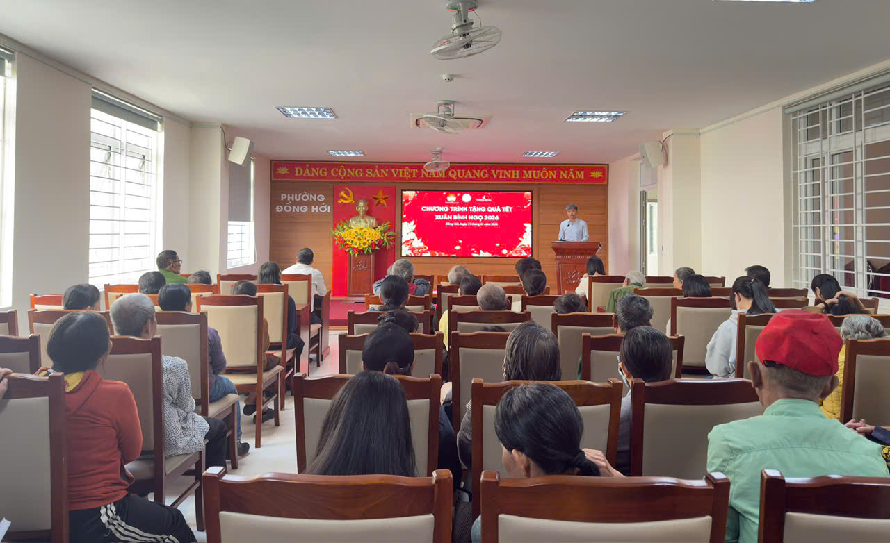 Toàn cảnh buổi trao quà Tết Xuân Bính Ngọ 2026