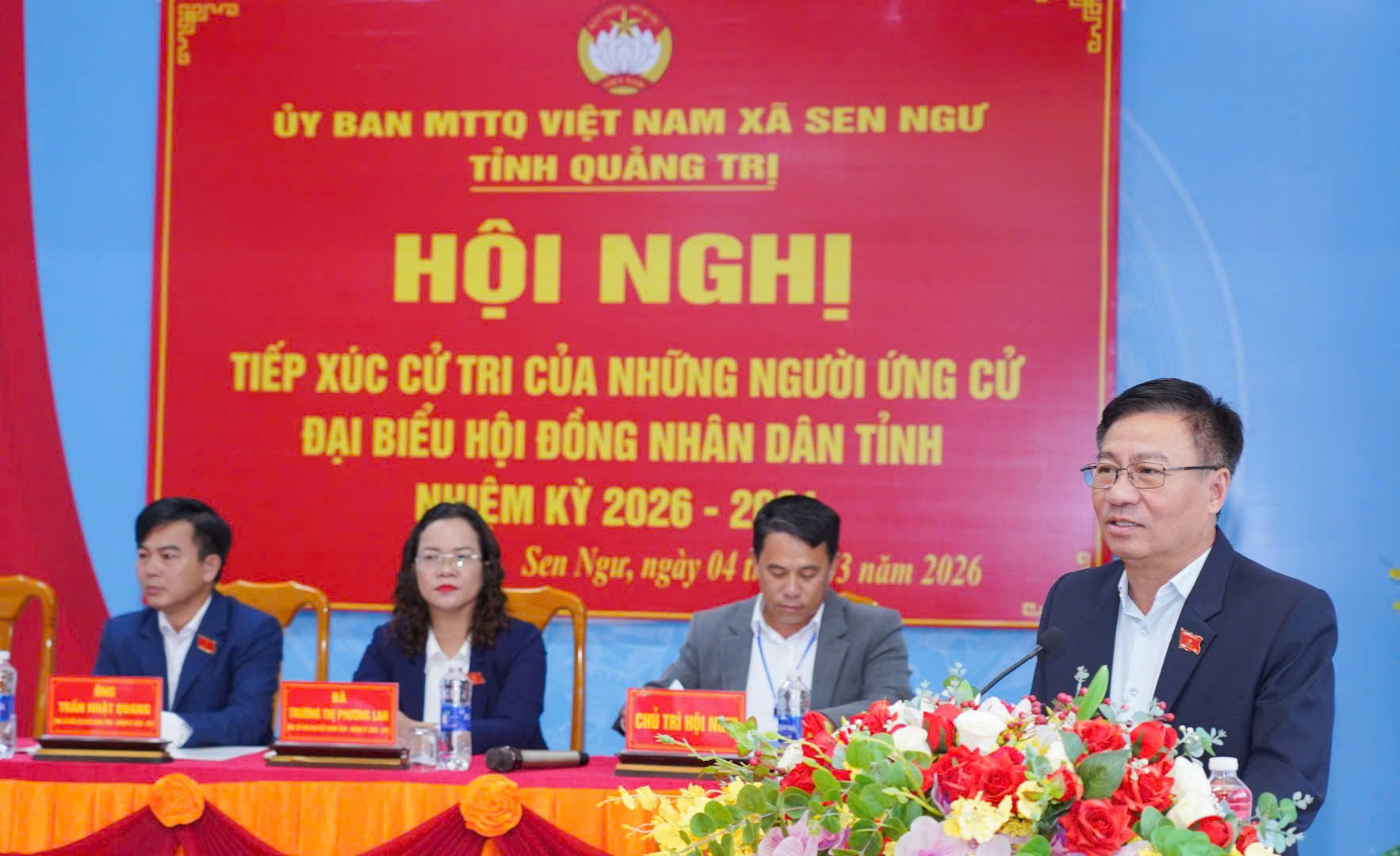 Ông Đào Mạnh Hùng - Ủy viên BTV Tỉnh ủy, Ủy viên BTV Đảng ủy các cơ quan Đảng tỉnh, Bí thư Đảng ủy, Phó Chủ tịch Thường trực Ủy ban MTTQ Việt Nam tỉnh trình bày Chương trình hành động tại Hội nghị