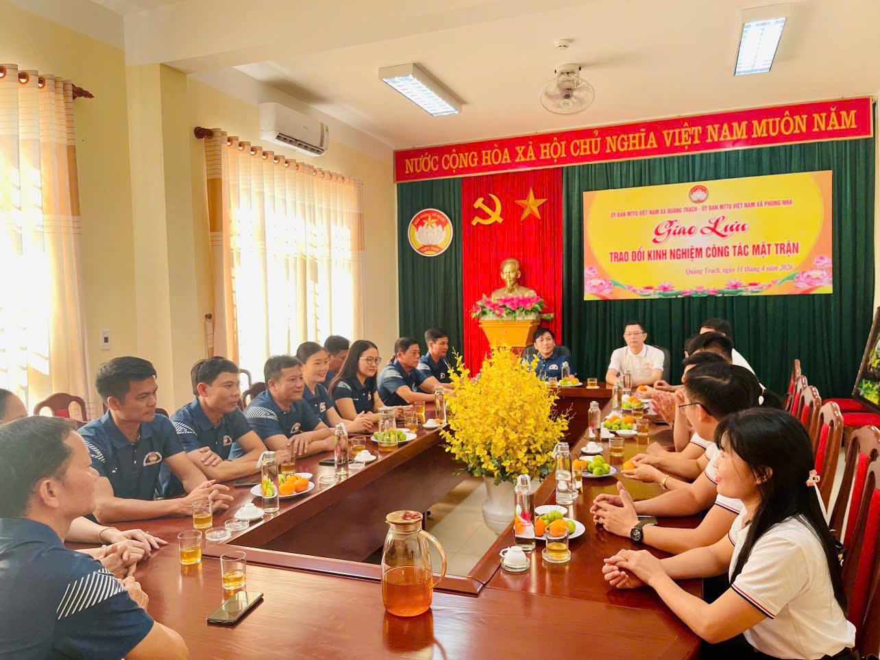 Toàn cảnh buổi làm việc