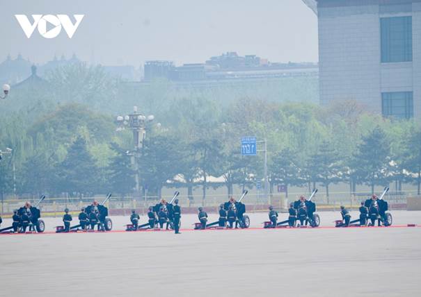 le don trong the tong bi thu, chu tich nuoc to lam tham cap nha nuoc den trung quoc hinh anh 4