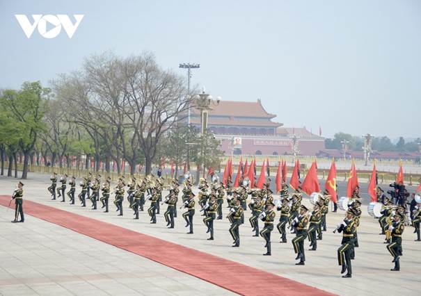 le don trong the tong bi thu, chu tich nuoc to lam tham cap nha nuoc den trung quoc hinh anh 10