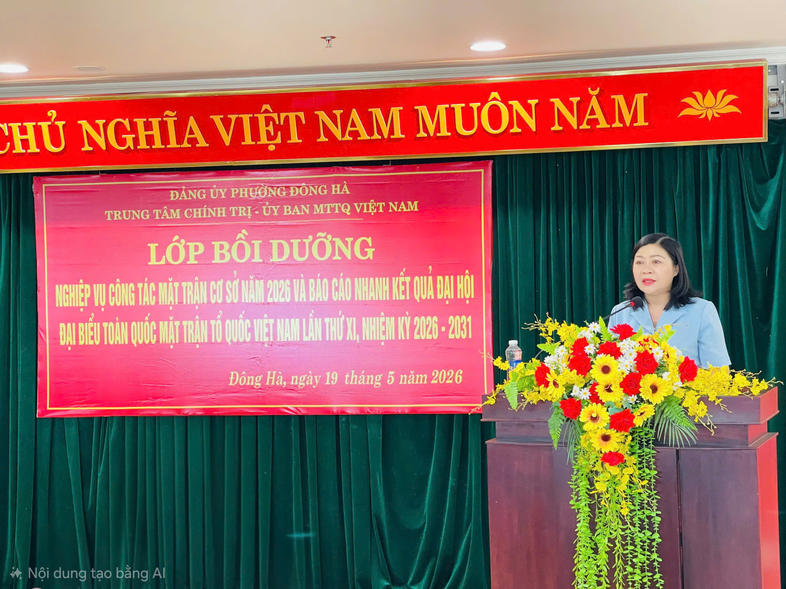 Bà Nguyễn Hồng Hải - UVBTV Đảng ủy, Chủ tịch Ủy ban MTTQ Việt Nam phường phát biểu khai mạc Hội nghị