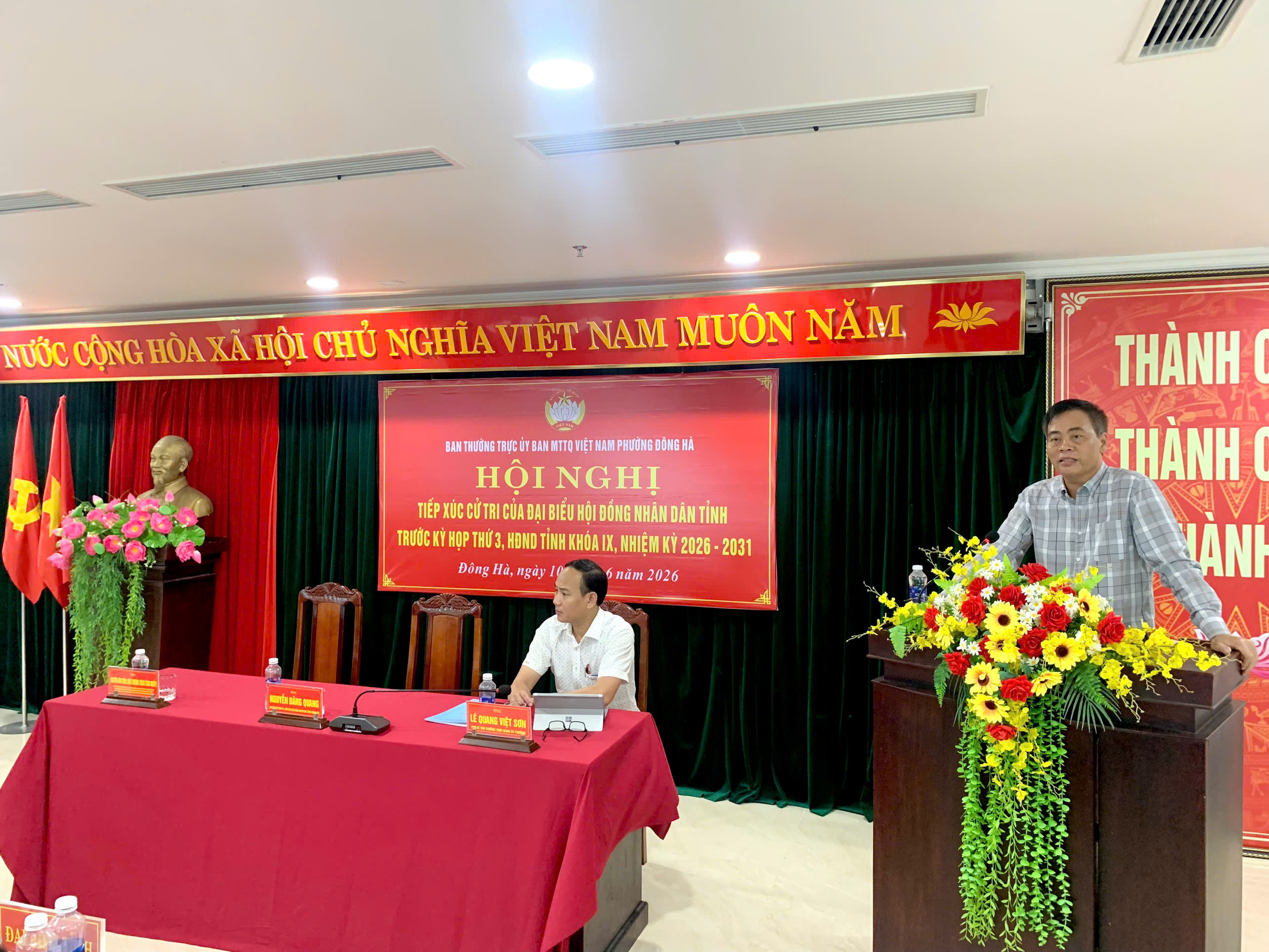 Ông Nguyễn Đăng Quang – Phó Bí thư Tỉnh ủy, Chủ tịch HĐND tỉnh Quảng Trị phát biểu tại Hội nghị