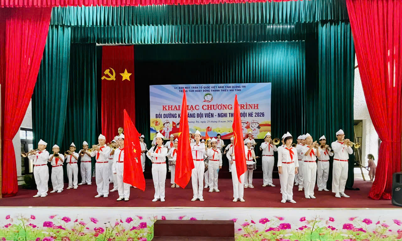 Lễ Chào cờ tại Khai mạc chương trình tập huấn “Kỹ năng Đội viên – Nghi thức Đội” hè 2026.