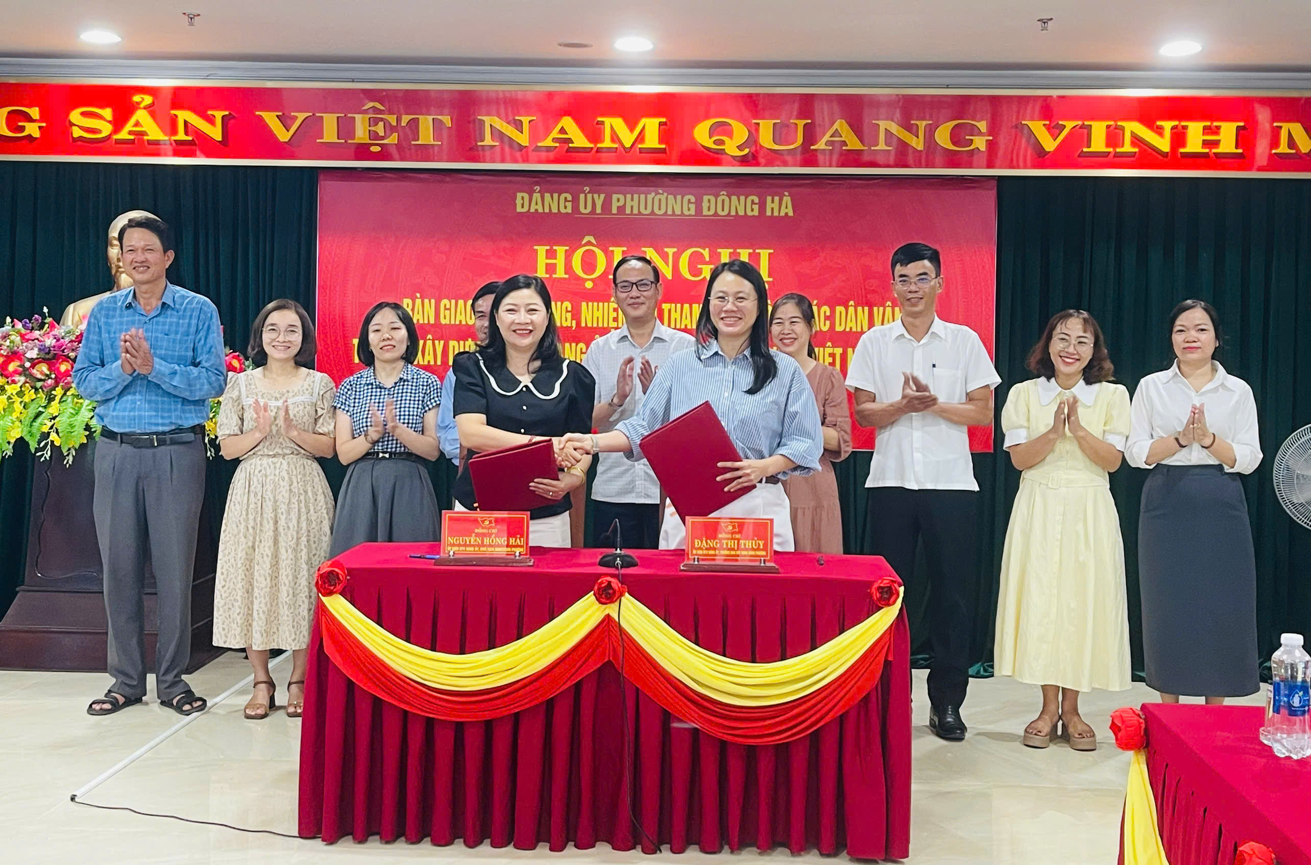 Tổ bàn giao, Tổ tiếp nhận ký kết biên bản
