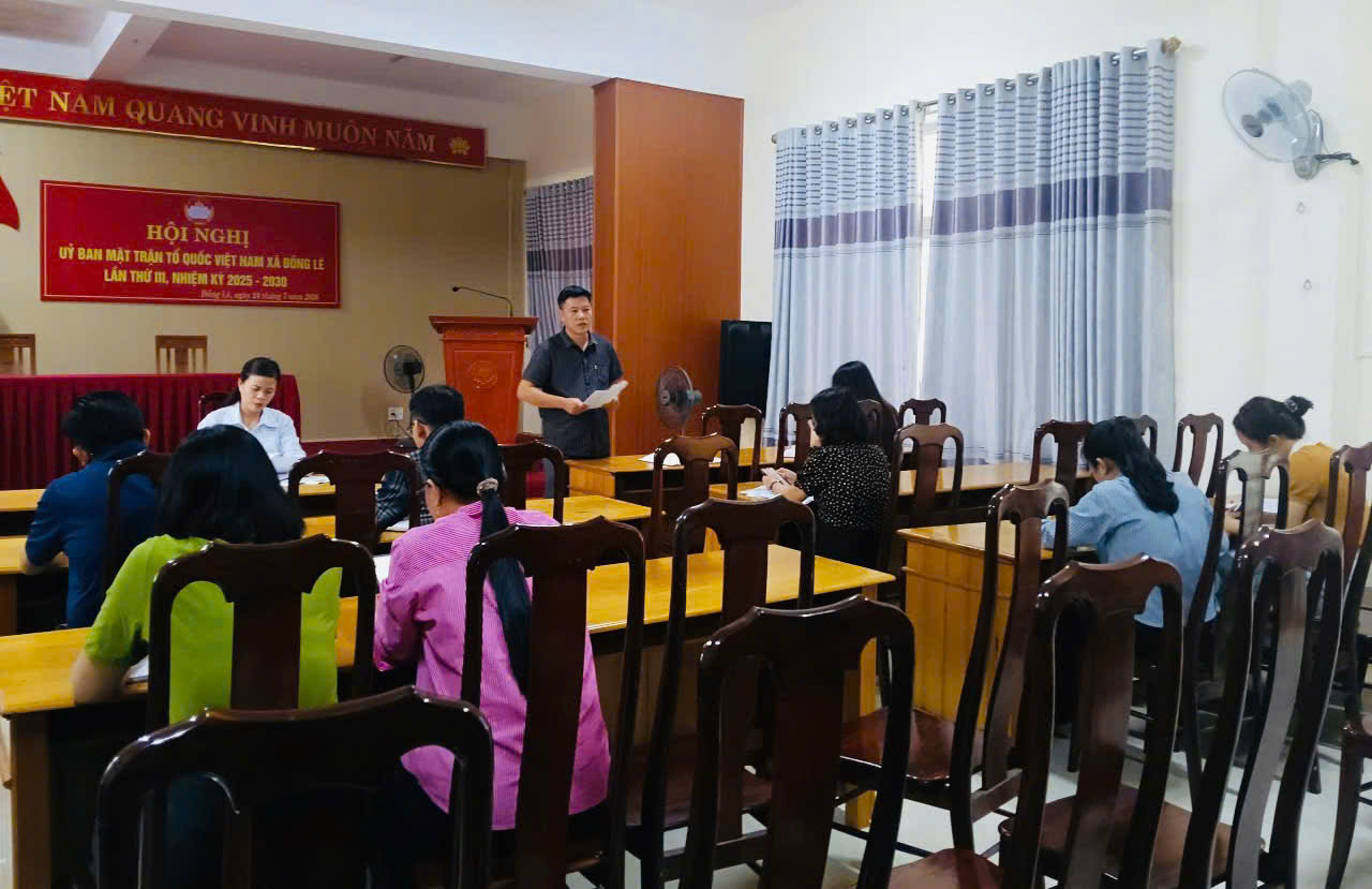 MẶT TRẬN XÃ ĐỒNG LÊ: TỔ CHỨC SINH HOẠT CHUYÊN ĐỀ VỀ PHÁT TRIỂN NÔNG NGHIỆP HỮU CƠ