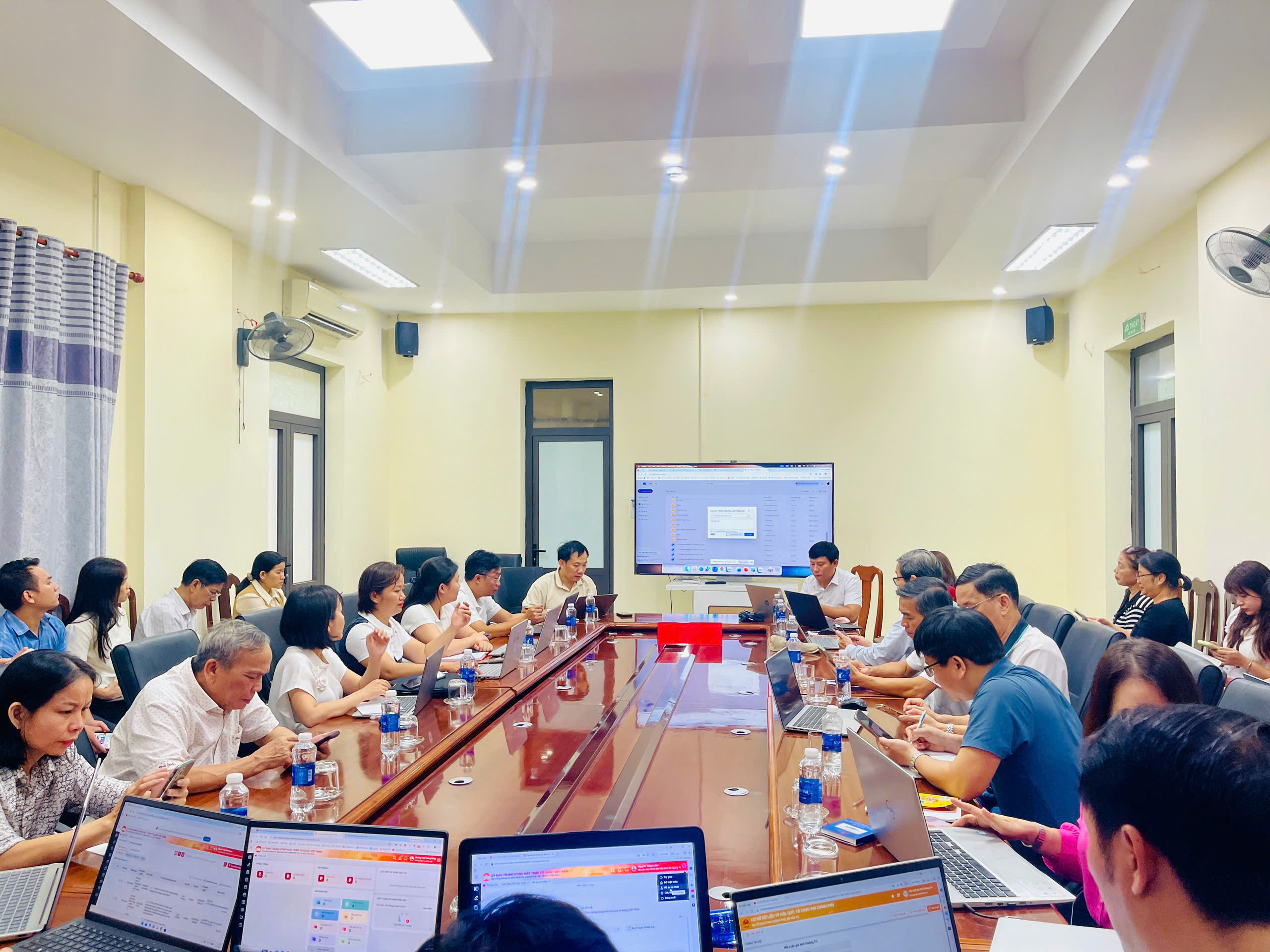 Toàn cảnh buổi tập huấn