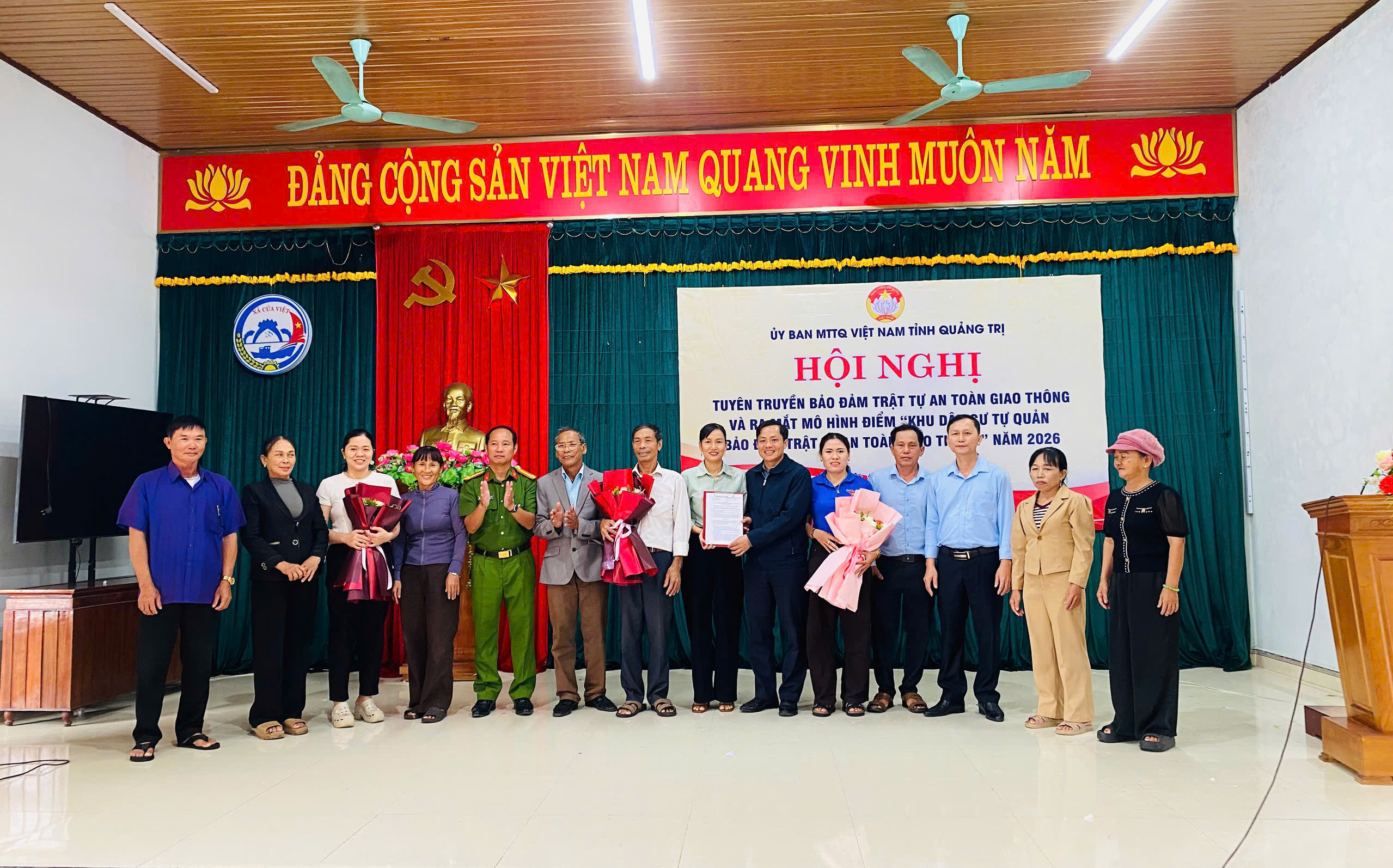 Ra mắt mô hình điểm “Khu dân cư tự quản thực hiện tốt an toàn giao thông”