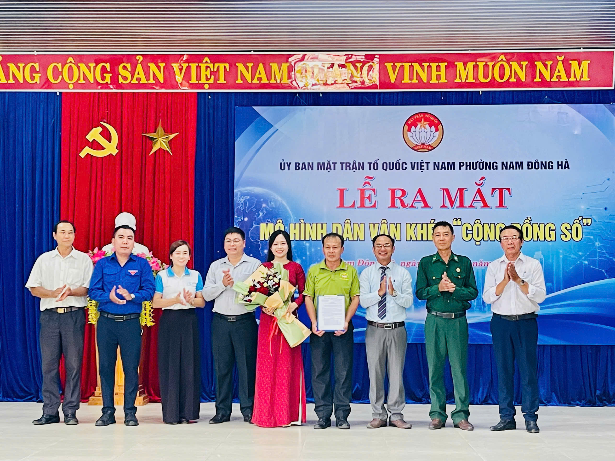 Ông Dương Tân Long – Phó Chủ tịch Ủy ban MTTQ Việt Nam tỉnh dự Lễ ra mắt mô hình Dân vận khéo “Cộng đồng số”